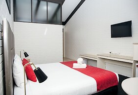 All Travellers Motor inn