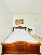 Hubomoto Avida Suites