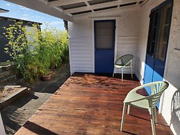 Bay Vista Cottage by the BnB Collection