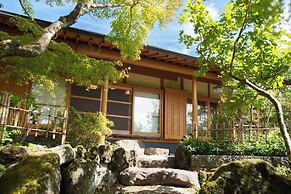 Yufuin Geihinkan Torigoebettei