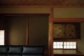 Yufuin Geihinkan Torigoebettei