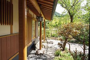 Yufuin Geihinkan Torigoebettei