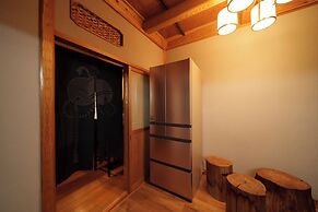 Yufuin Geihinkan Torigoebettei