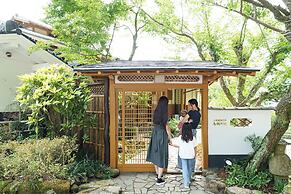 Yufuin Geihinkan Torigoebettei