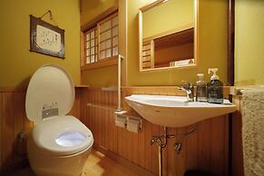 Yufuin Geihinkan Torigoebettei