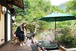 Yufuin Geihinkan Torigoebettei