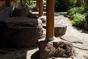 Yufuin Geihinkan Torigoebettei