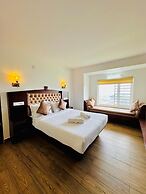 Kanavu Valley View Resort