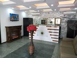 Hotel De Currency