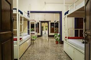 ImagiNation Artists Hostel Arambol