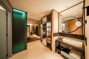 The NINE Lifestyle Experience