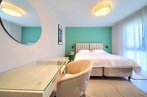 Villa Astrum With Heated Pool Jacuzzi and Sauna