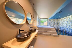 Villa Astrum With Heated Pool Jacuzzi and Sauna