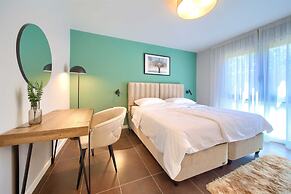 Villa Astrum With Heated Pool Jacuzzi and Sauna