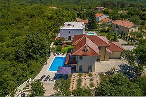Villa Meraviglia With Private Pool