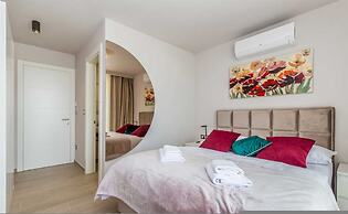Villa Vista With Private Pool and Sauna