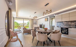Villa Vista With Private Pool and Sauna