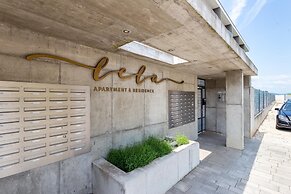 Lakefront Elegant Condo Lela