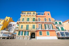 La Casa Sulla Spiaggia - On The Beach