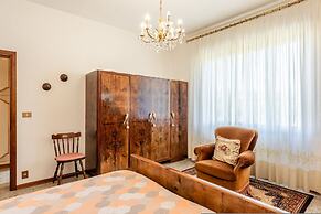 Casa Delle Querce in Lucca