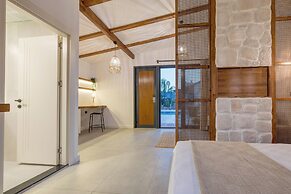 Rota Kilidonia Karaöz Suites&Villas