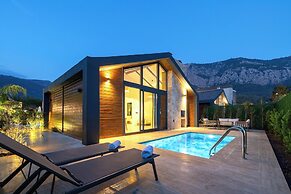 Rota Kilidonia Karaöz Suites&Villas