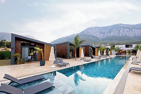 Rota Kilidonia Karaöz Suites&Villas