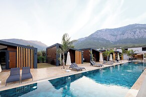 Rota Kilidonia Karaöz Suites&Villas