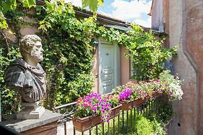 The Inn at the Roman Forum Elegant Collection - The Roman Forum Lodgin