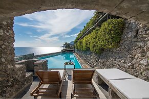 Villa Luna by Myvillacollection