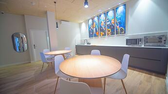 Hotel Sleep Turia Music & Art