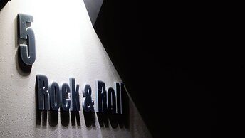 Hotel Sleep Turia Music & Art