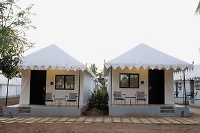 LA CASA. CLUB & RESORT