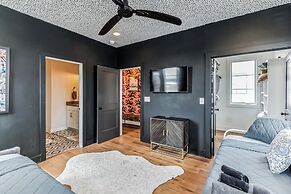 Chic Townhome for 10 W/rooftop