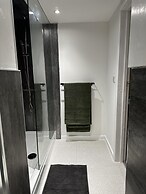 Entire Apartment Super King Bed Close To Town