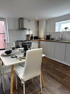 Entire Apartment Super King Bed Close To Town