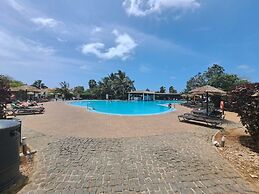 Tortuga Beach Apartment Oasis