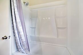 Valdosta Home: Bar, Bbq, Fire Pit + More!