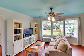 Valdosta Home: Bar, Bbq, Fire Pit + More!