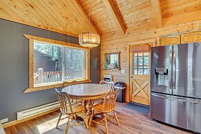 Alpine Cabin w/ Deck: 3 Mi to Luna Lake!
