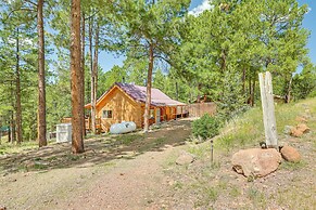 Alpine Cabin w/ Deck: 3 Mi to Luna Lake!