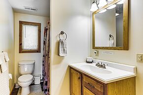 Family Valley Head Cabin: Deck & Mtn Views