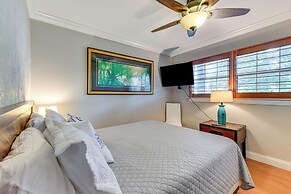 7 Mi to Downtown Tampa: Home w/ Fire Pit & Grill!