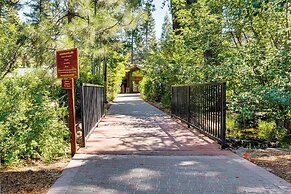 2 Mi to Northstar Resort: Quiet Condo w/ Balcony