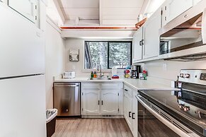 2 Mi to Northstar Resort: Quiet Condo w/ Balcony