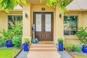 Austin Oasis w/ Pool & Patio ~ 7 Mi to Zilker Park
