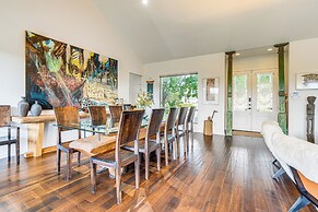 7 Mi to Zilker Park: Oasis w/ Pool & Patio