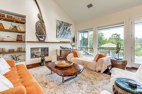 7 Mi to Zilker Park: Oasis w/ Pool & Patio