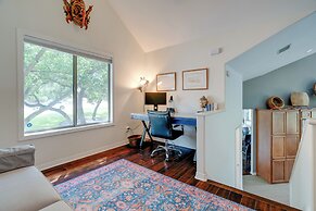 7 Mi to Zilker Park: Oasis w/ Pool & Patio