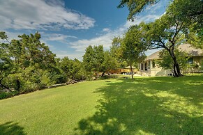 7 Mi to Zilker Park: Oasis w/ Pool & Patio